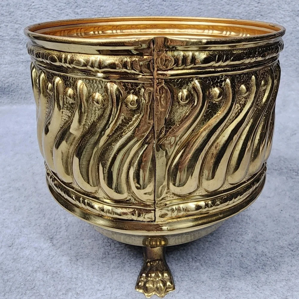 Vintage Brass Footed Pedestal Bowl Lion Paw Feet Baroque Rococo Gold Tone Decor
